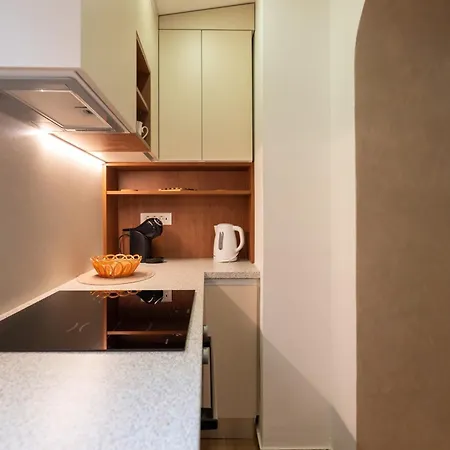 Apartment Beigestone Luxury Center By Belmont Realty *